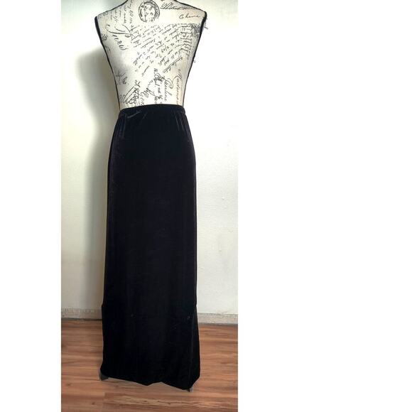 Vintage Lucia Lukken Black Velvet Maxi Skirt Whimsigoth Size XL Elastic Waist - Picture 1 of 8